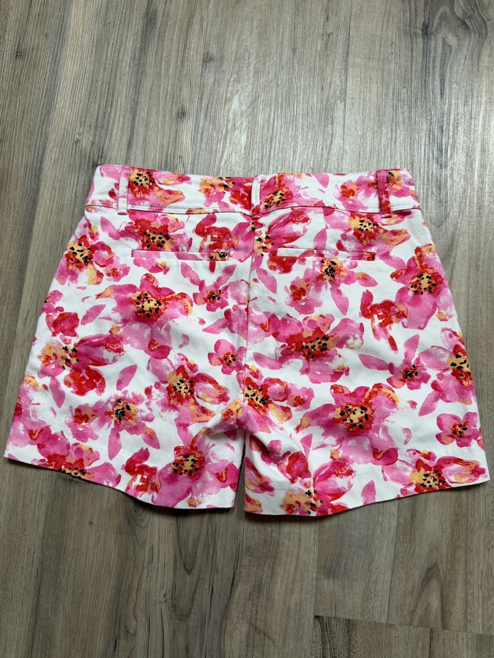 Isaac Mizrahi Pink Floral Cotton Blend Shorts - Picture 3 of 3